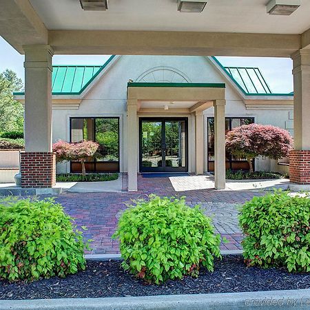 Quality Inn North Yellow Tavern Екстериор снимка