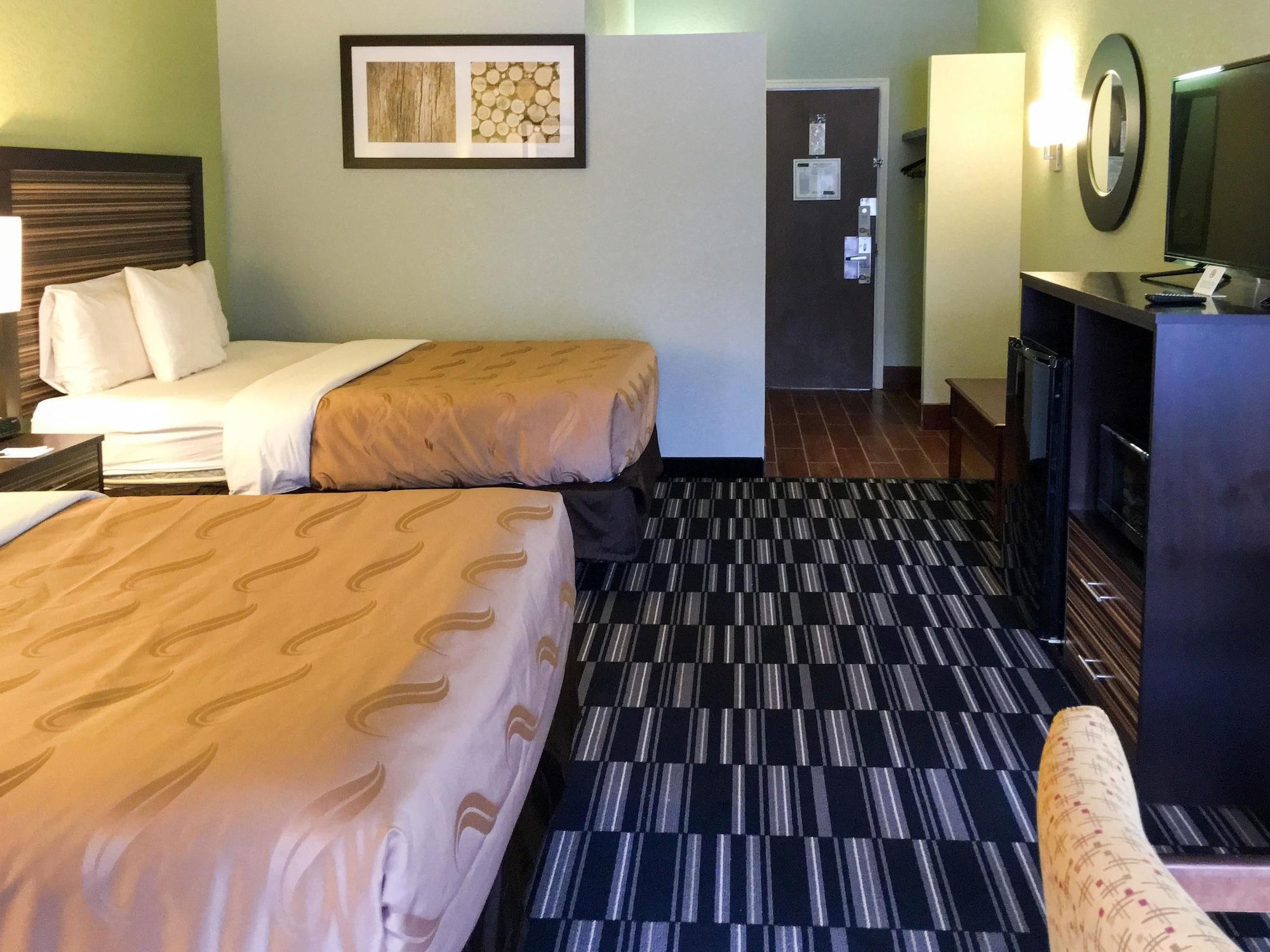 Quality Inn North Yellow Tavern Екстериор снимка