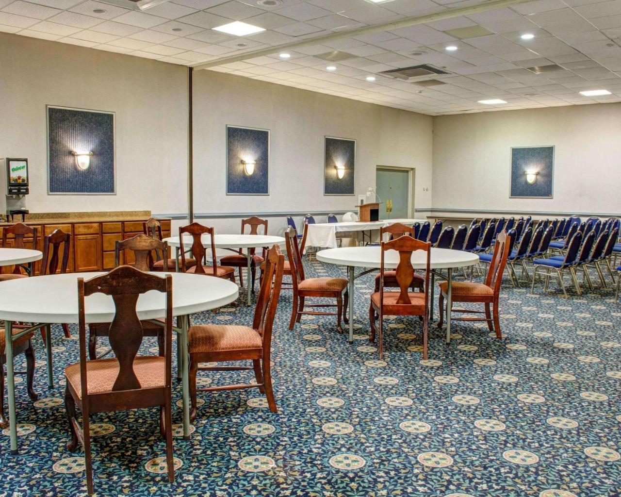 Quality Inn North Yellow Tavern Екстериор снимка