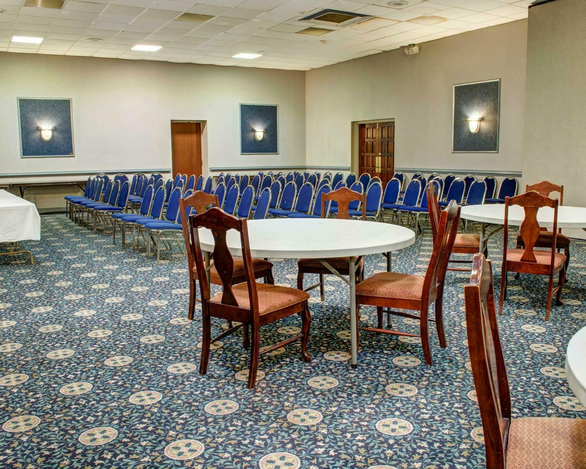 Quality Inn North Yellow Tavern Екстериор снимка